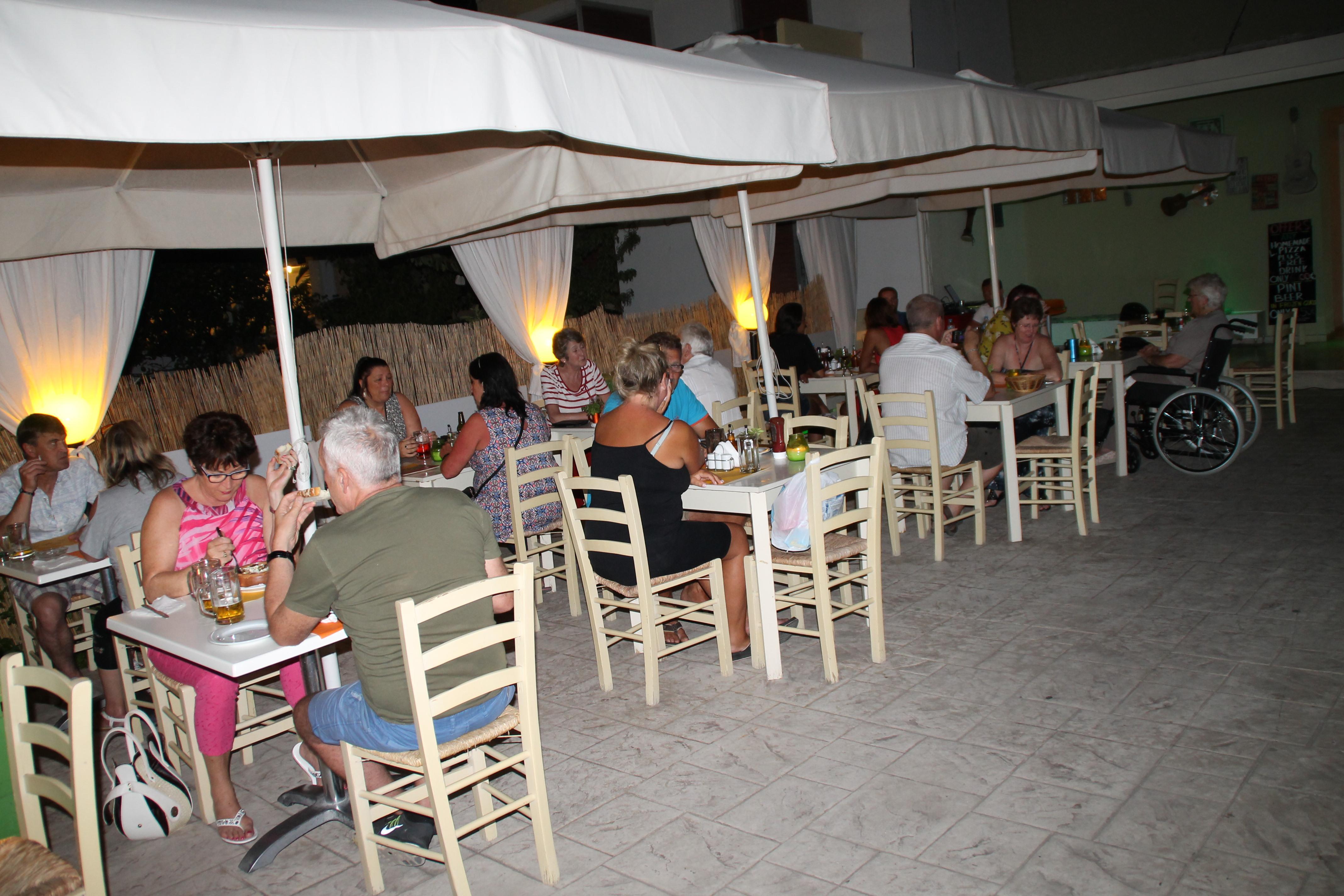 Kavos Central Gardens Exteriér fotografie