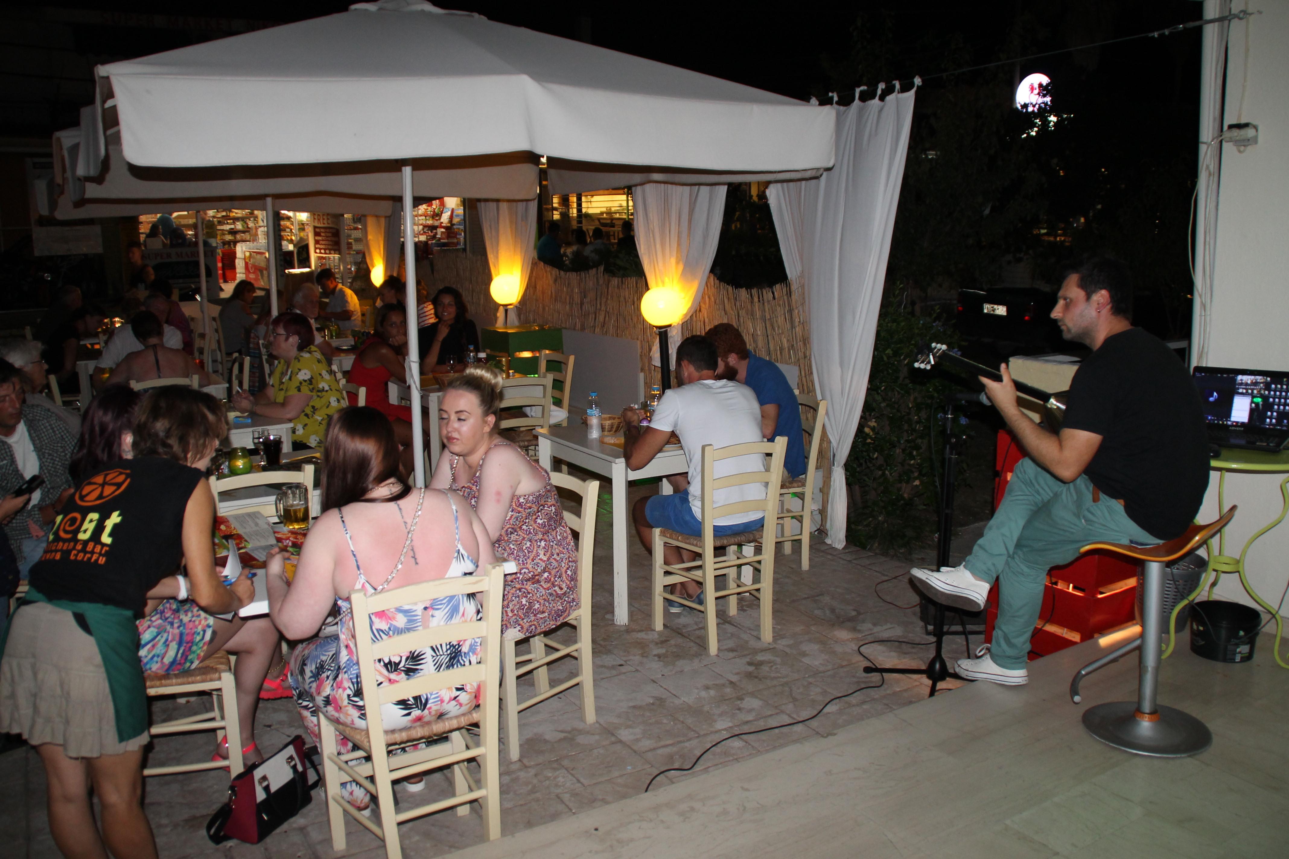 Kavos Central Gardens Exteriér fotografie