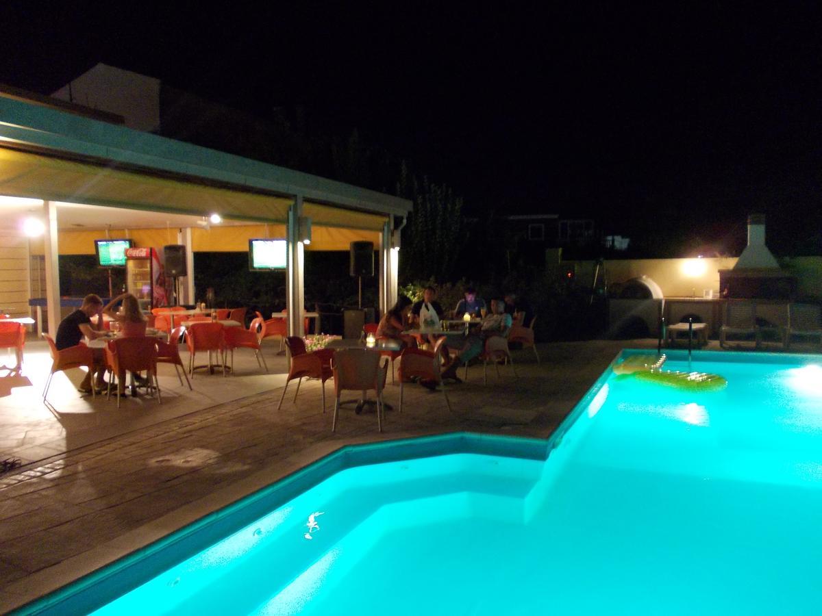Kavos Central Gardens Exteriér fotografie