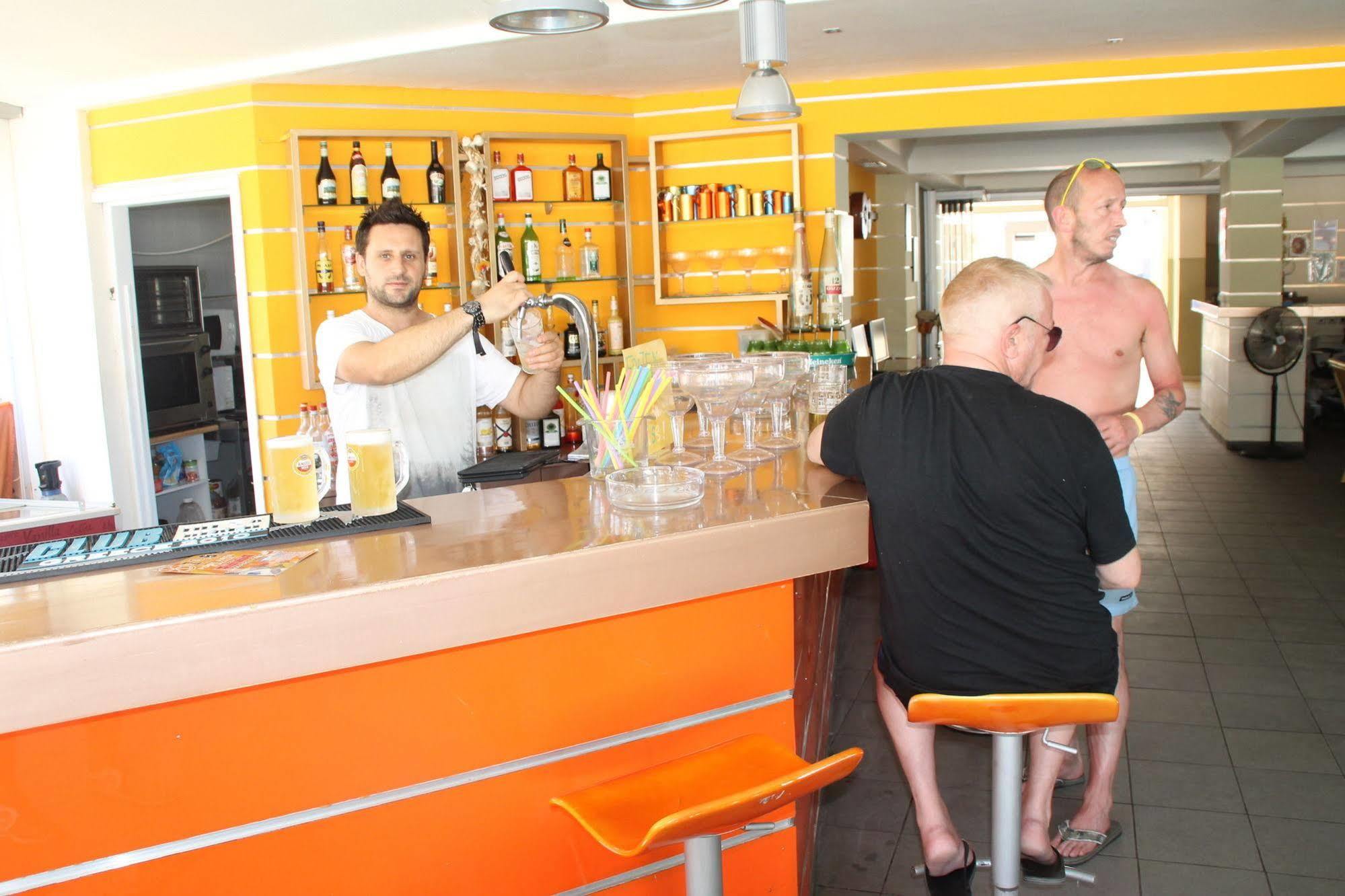 Kavos Central Gardens Exteriér fotografie